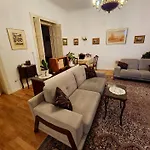 The Location 130 M2 Salon Sarajevo