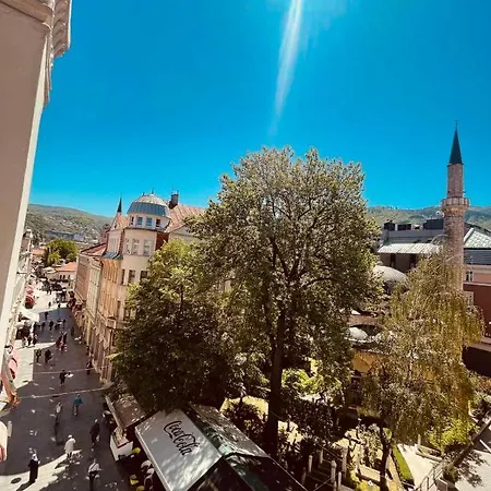 The Location 130 M2 Salon Apartamento Saraievo