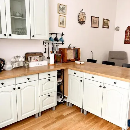 The Location 130 M2 Salon Sarajevo