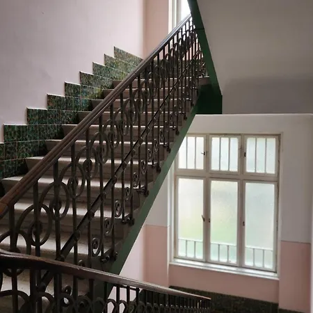 The Location 130 M2 Salon Apartment