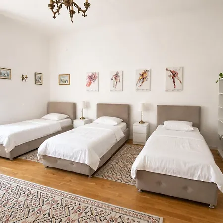Apartment The Location 130 M2 Salon *