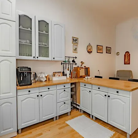 The Location 130 M2 Salon Apartamento