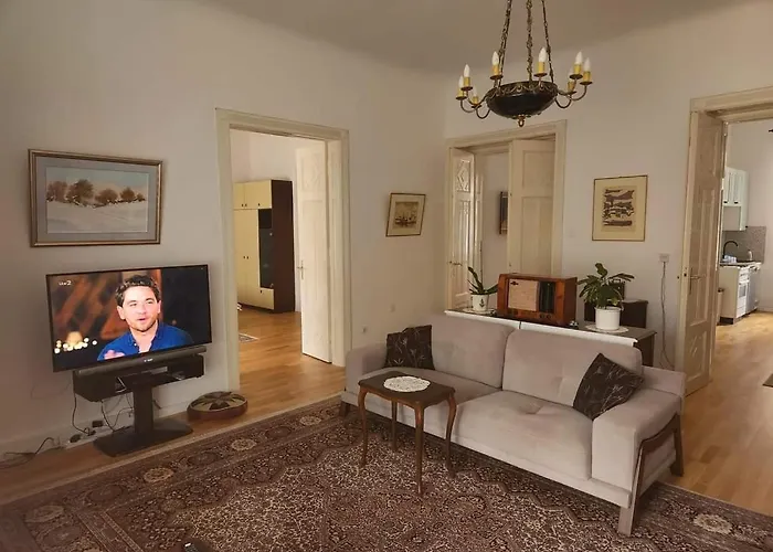 Apartmán The Location 130 M2 Salon *