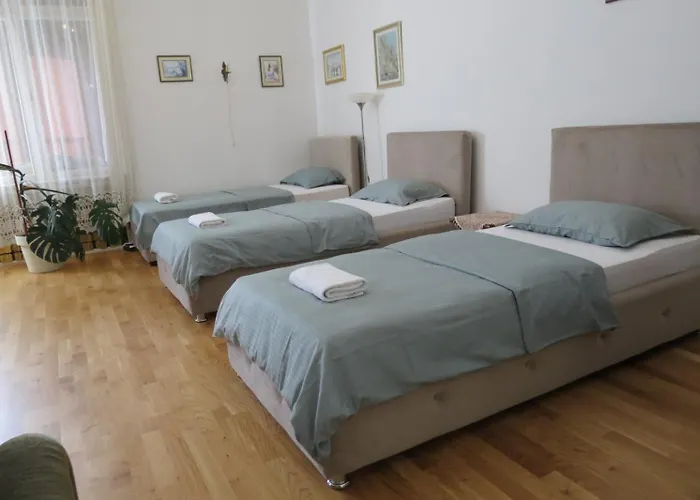 The Location 130 M2 Salon * Sarajevo