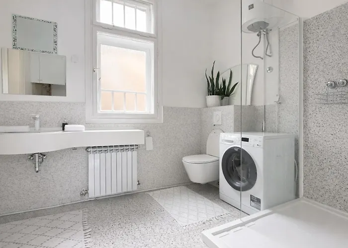 The Location 130 M2 Salon Sarajevo